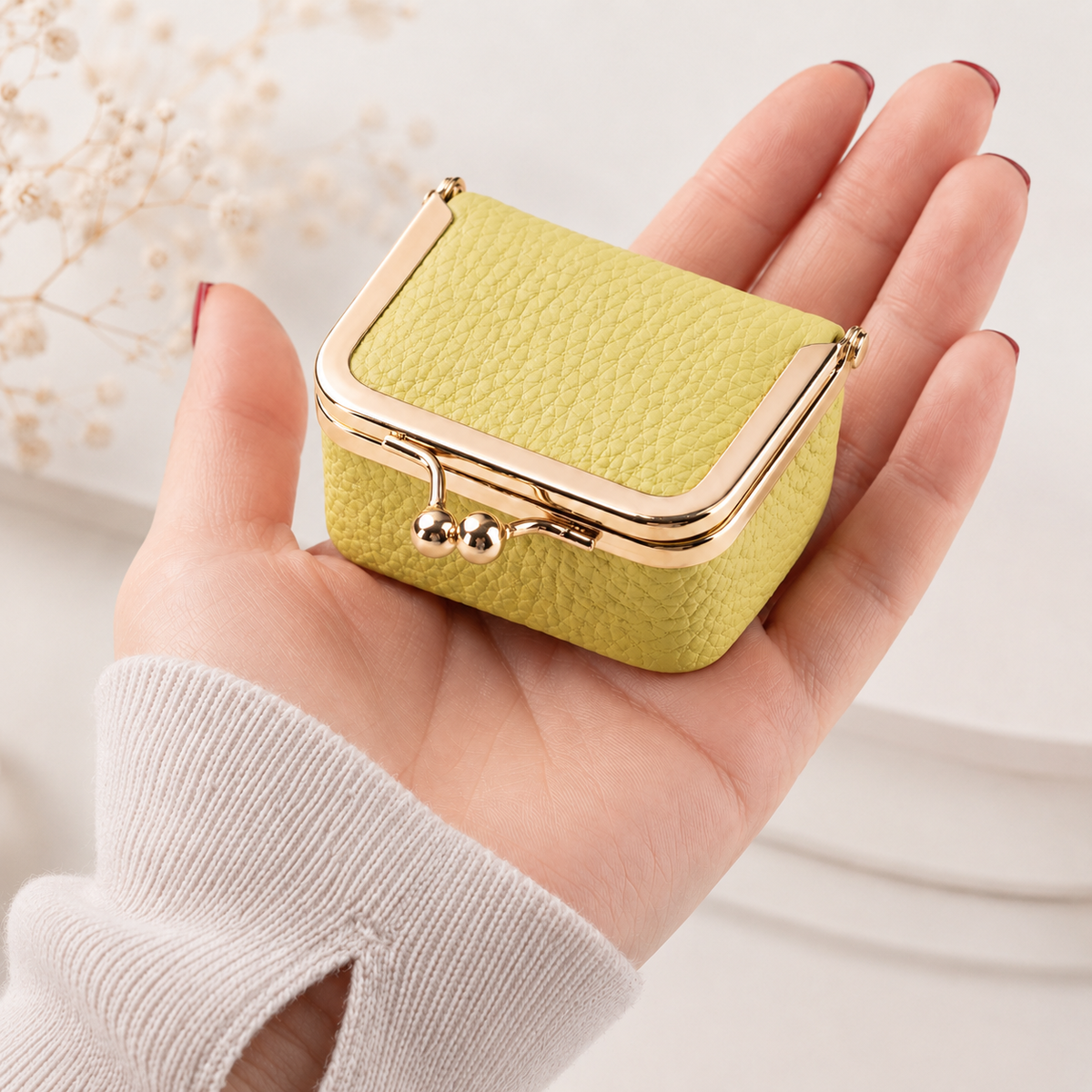 no-repeat center / cover url('https://cdn.shopify.com/s/files/1/0630/7155/1565/files/yellow.jpg?v=1782216245')